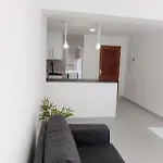 Δωμάτια σε οικογενειακή κατοικία Spinola